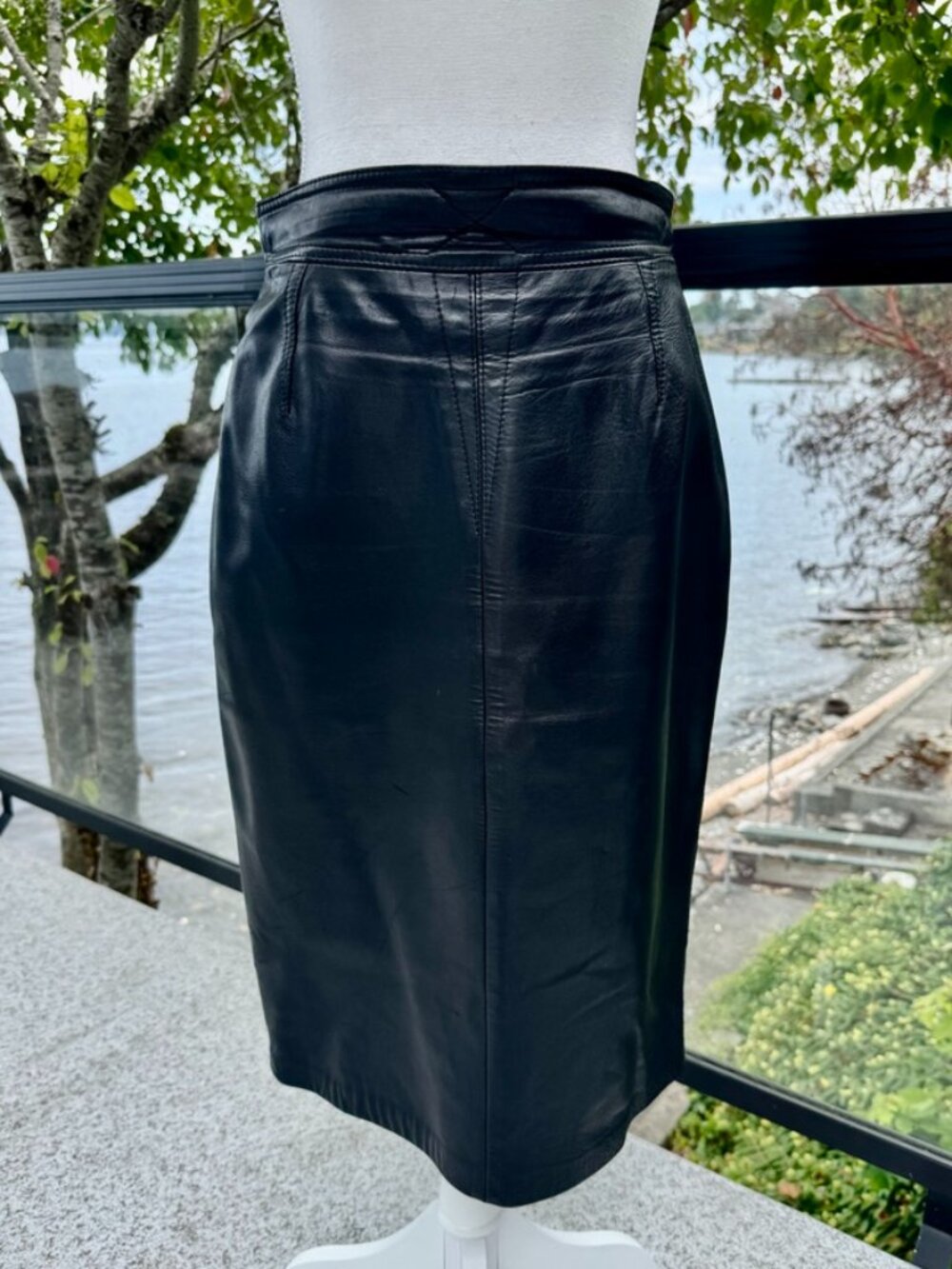 Bagatelle Vintage Buttery Smooth Black Leather Pencil Midi Skirt